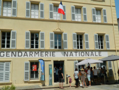 Le Gendarme et les extra-terrestres