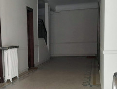 Dans le couloir