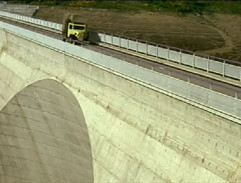 Des zigzags sur la levée