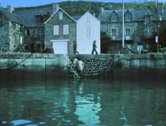 À l'escalier