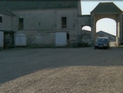 Martin arrive à la ferme