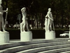 Des statues