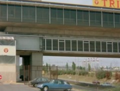 Gérard trouve l'usine Tricatel