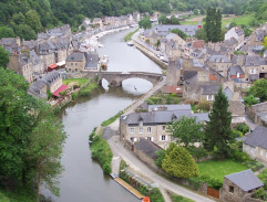 Le pont sur la rivière