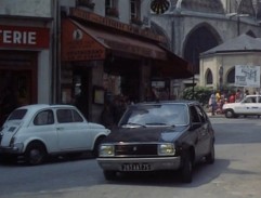 Devant l'église