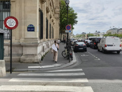 Montée dans un taxi