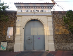 La porte de la prison