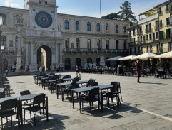 La place de l'horloge