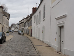 Un jeune garçon va envoyer promener un officier allemand