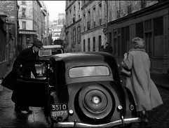 Tony et Mado montent dans la voiture