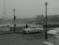 L'ambulance arrive à Paris