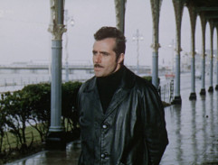 La Fille au pistolet