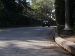 Le poursuivant de Rachel s'échappe