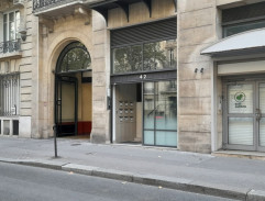 Devant la maison de Walter