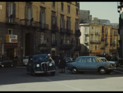 Devant la maison