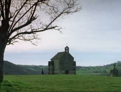 Une église sur la colline 